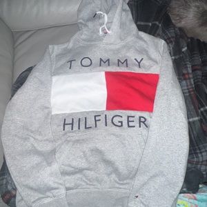 Tommy Hilfiger gray hoodie. Size medium. Brand new.